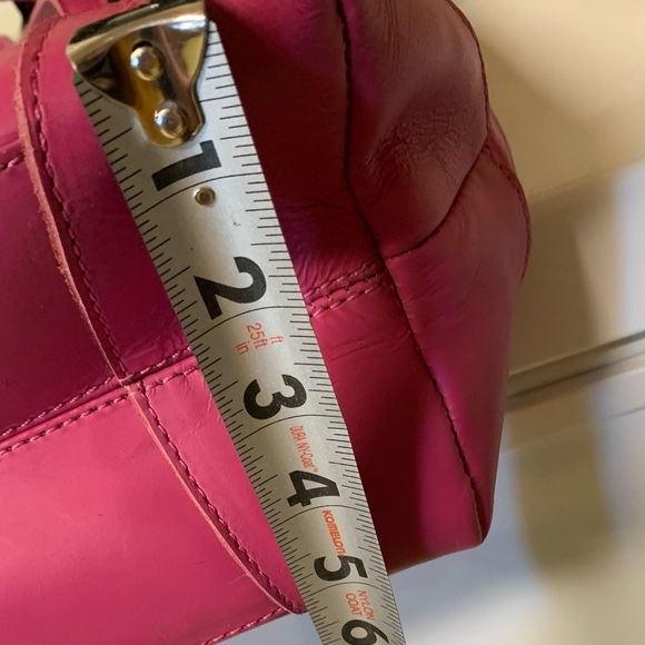 Denver Leather Craft Buffalo Leather Fuchsia Marilyn Tote Bag - Picture 15 of 16